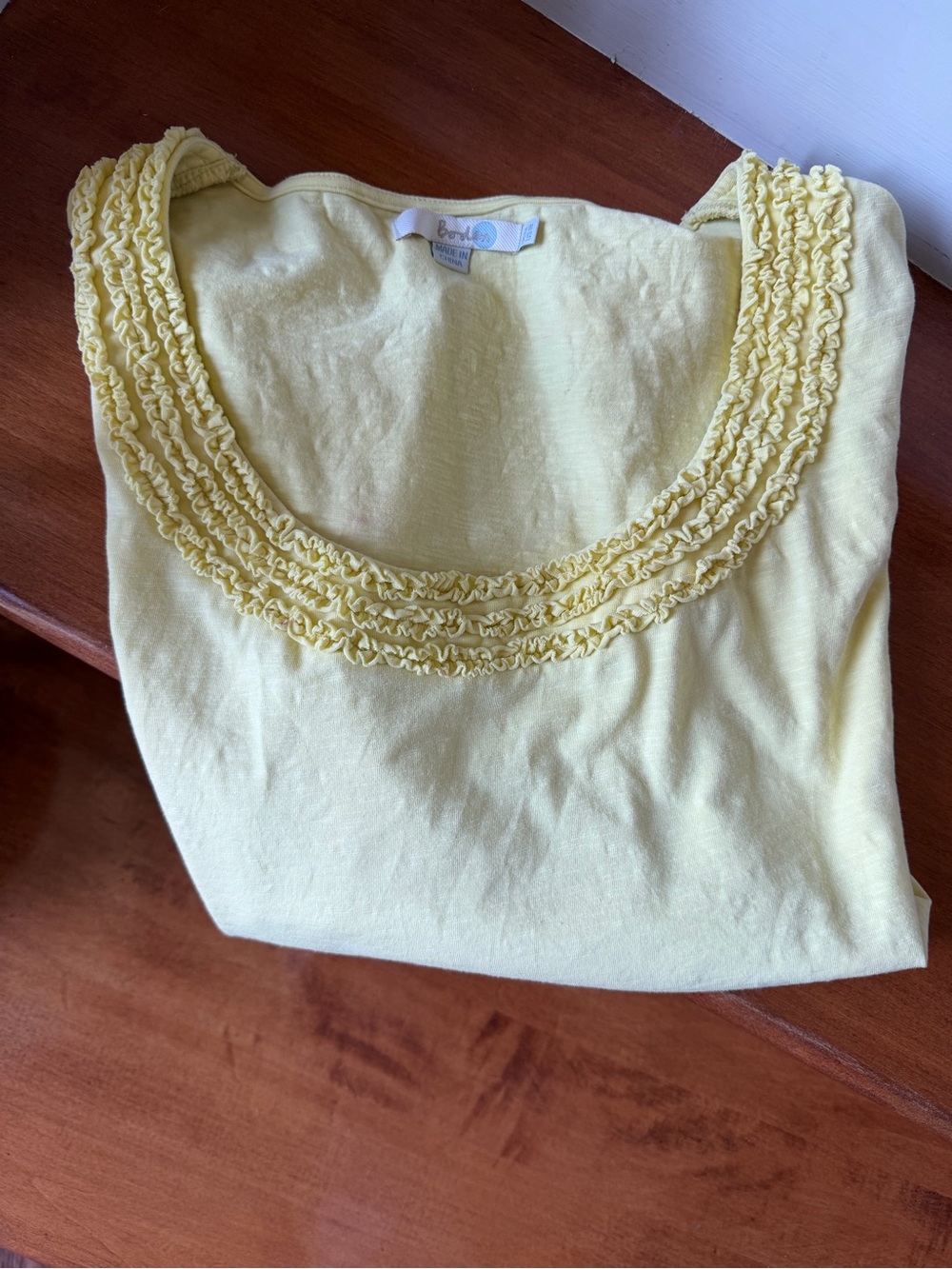 Boden Light Yellow Short Sleeve Scoop Neck Top with Ruffle Trim US 18💛